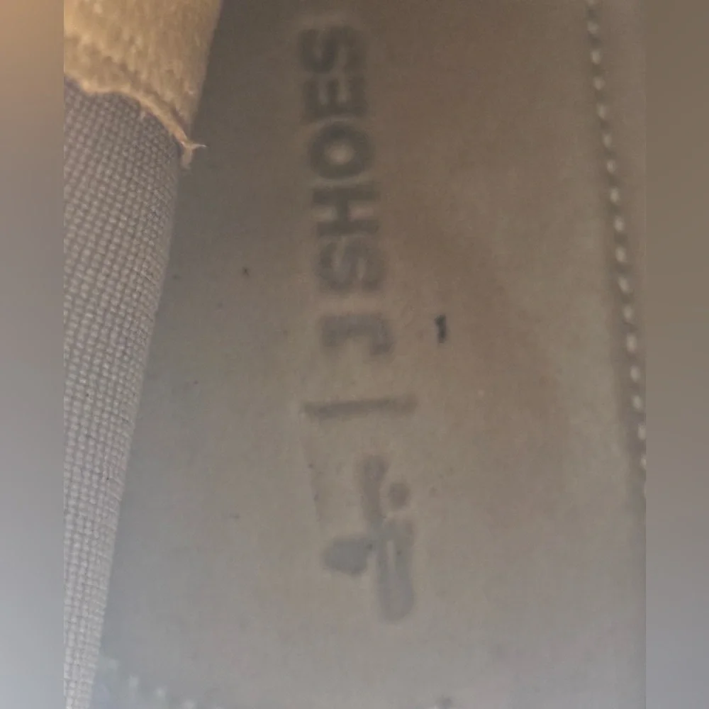 J Shoes Chelsea Boots Size 8.5